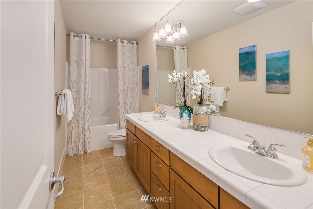 3731 Northeast 19th Street Renton, WA 98056 - Photo 21 of 24