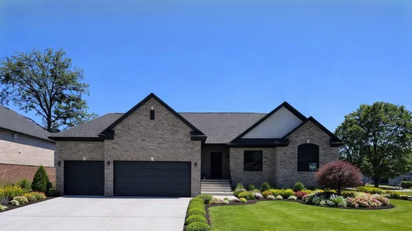 $487,797 | 50402 Oakbrooke Drive, New Baltimore, MI 48047