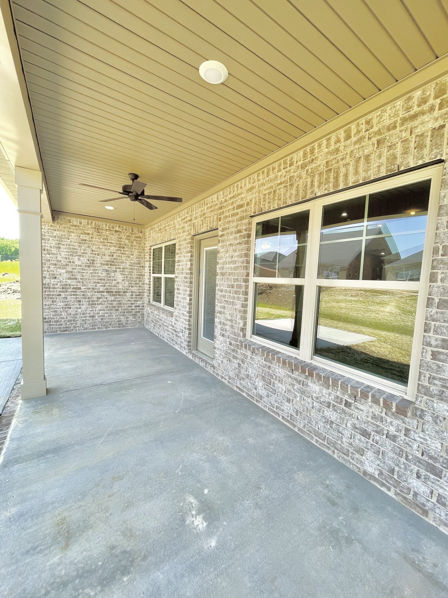 704 Rex Dr Spring Hill Spring Hill, TN 37174 - Photo 19 of 21 a view of a porch with wooden floor and fence