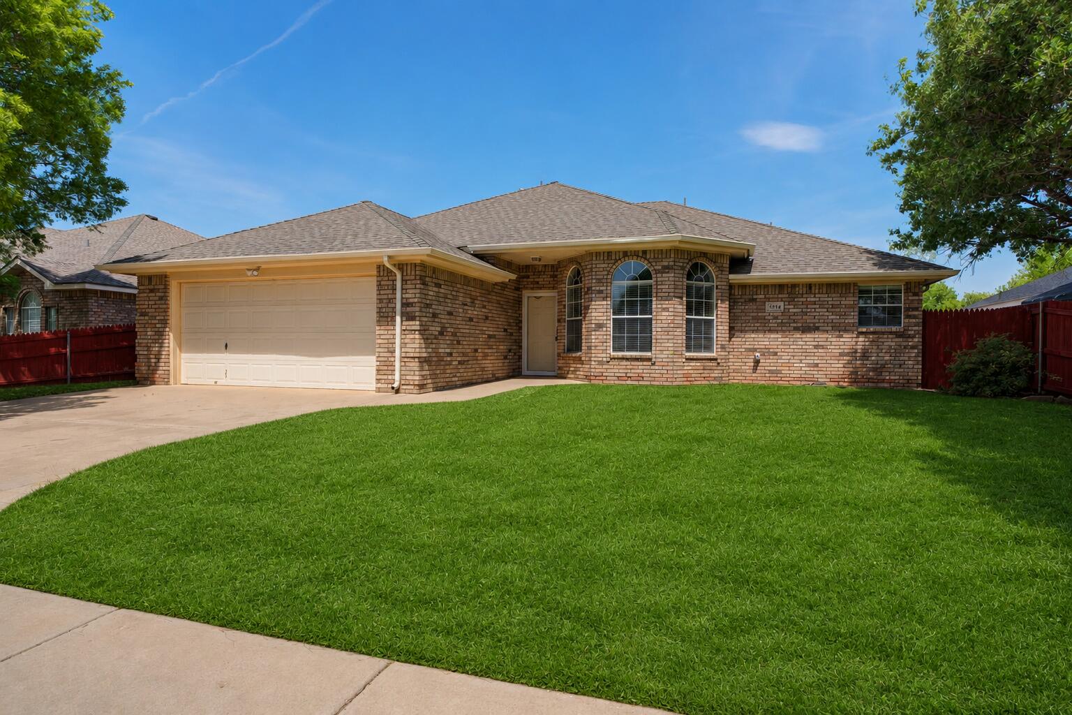 5914 88th Place Lubbock, TX 79424 - Photo 2 of 40 A44F5FFE-E05E-414E-B663-333782C5901D