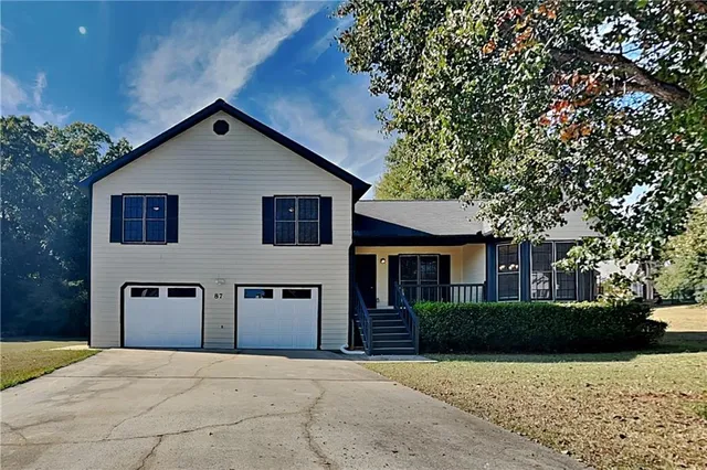 a house view with a outdoor space