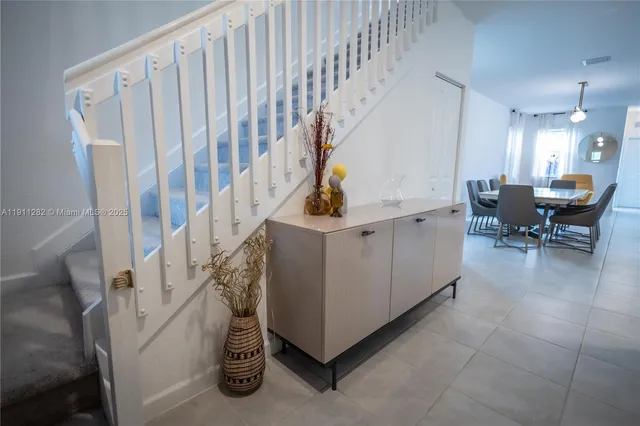 a view of entryway and hall