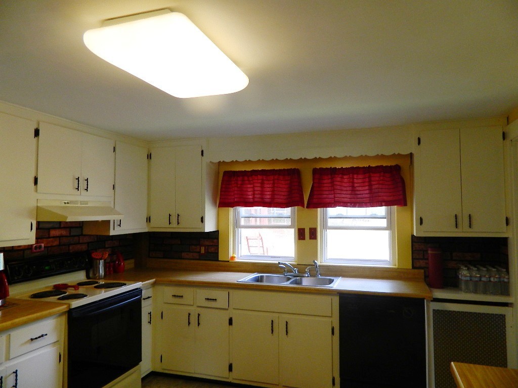 15 Riveredge Road Billerica, MA 01862 - Photo 7 of 23 Gallery Image 7