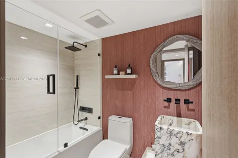 $2,150,000 | 2025 Brickell Avenue, Unit 1401, Miami, FL 33129