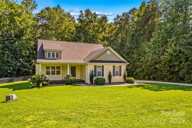 $399,000 | 215 Meadow Lake Drive, Salisbury, NC 28146