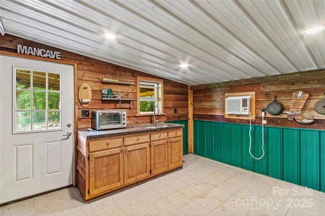 $399,000 | 215 Meadow Lake Drive, Salisbury, NC 28146