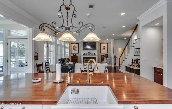 $785,000 | 100 City Limits Road, Brandon, MS 39042