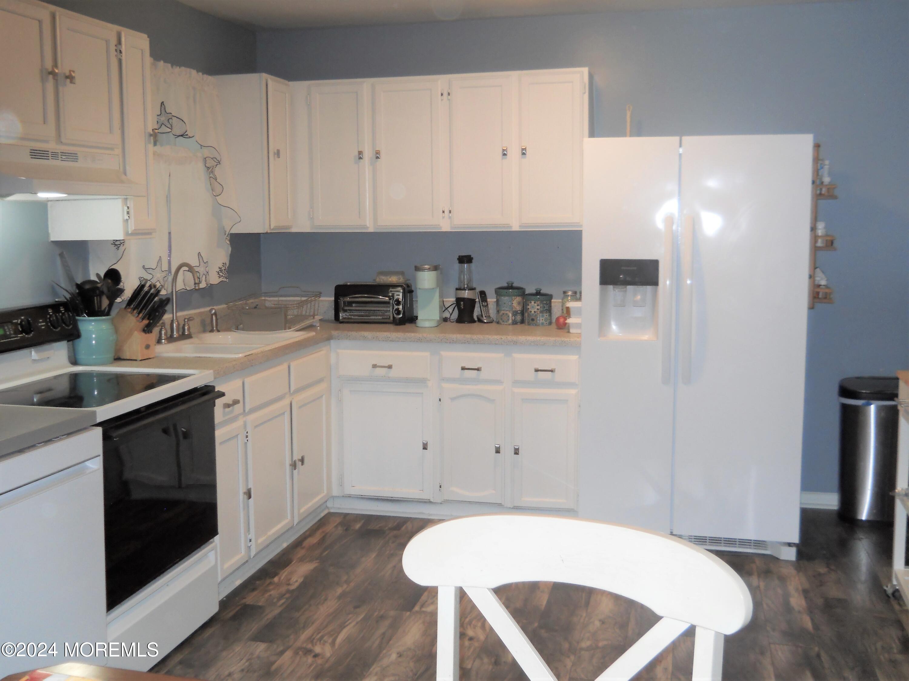 6 Shevchenko Avenue Cream Ridge, NJ 08514 - Photo 6 of 17 DSCN1233 (2)