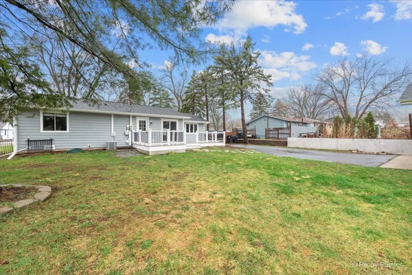 $339,900 | 4418 Hickory Nut Drive, McHenry, IL 60051