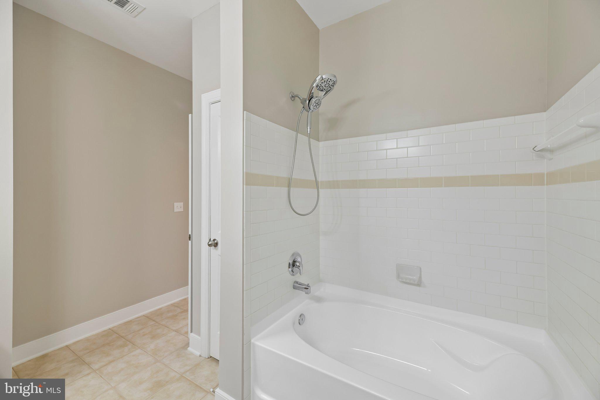 4703 Old Soper Road, Unit 545 Suitland, MD 20746 - Photo 27 of 44