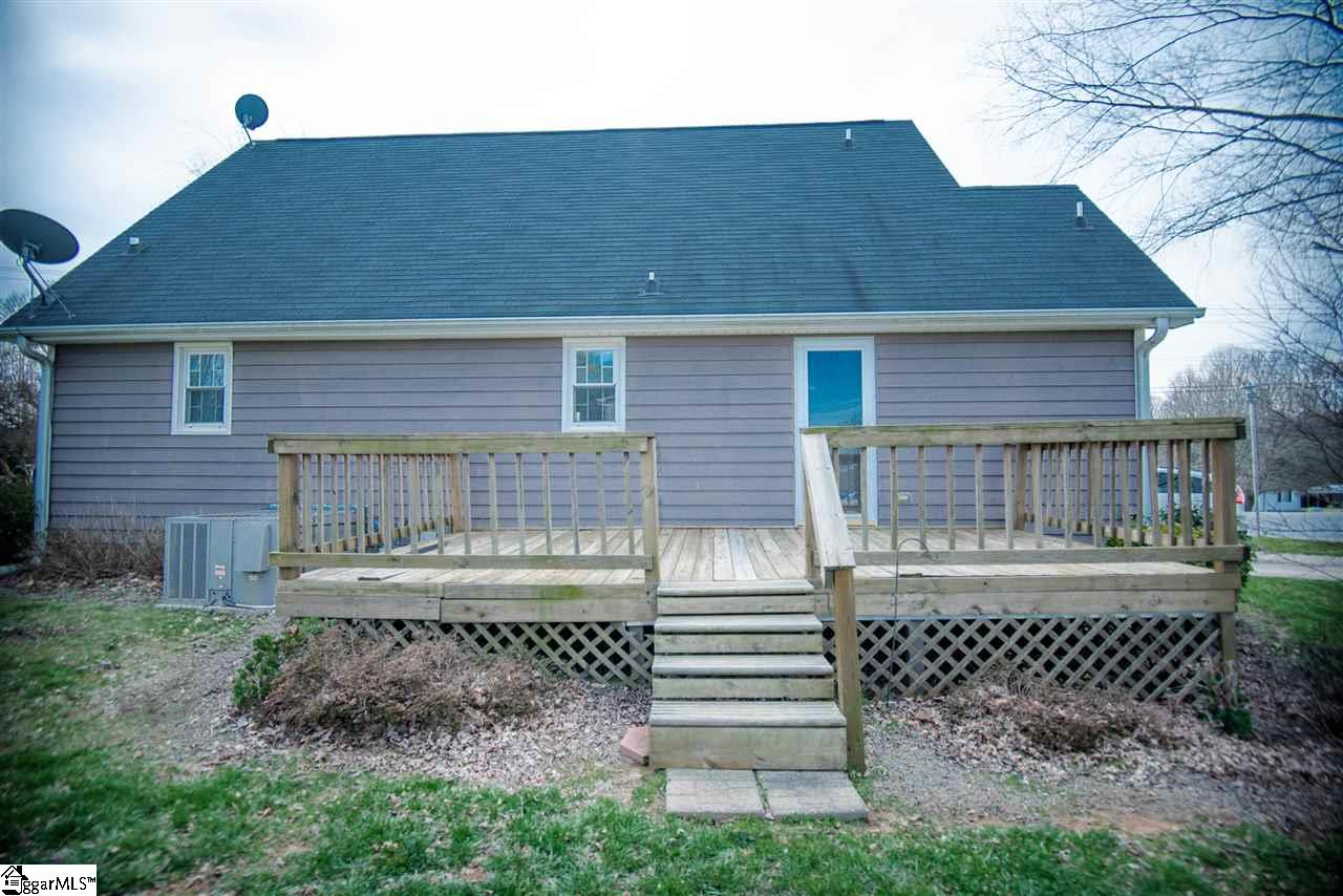 1801 Crestview Road Easley, SC 29642 - Photo 4 of 21 Gallery Image 4