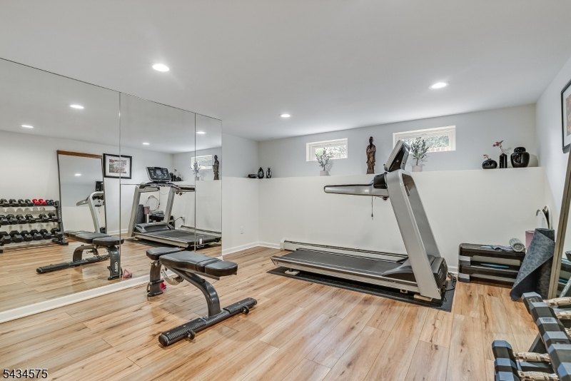 35 Woodland Road Short Hills, NJ 07078 - Photo 37 of 50