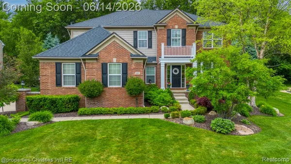 $830,000 | 4420 Middlesboro, Clarkston, MI 48348
