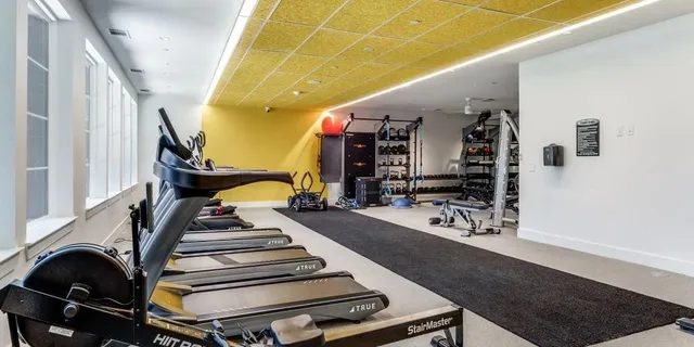 $2,390 | 3900 Commerce Street, Unit 622, Dallas, TX 75226