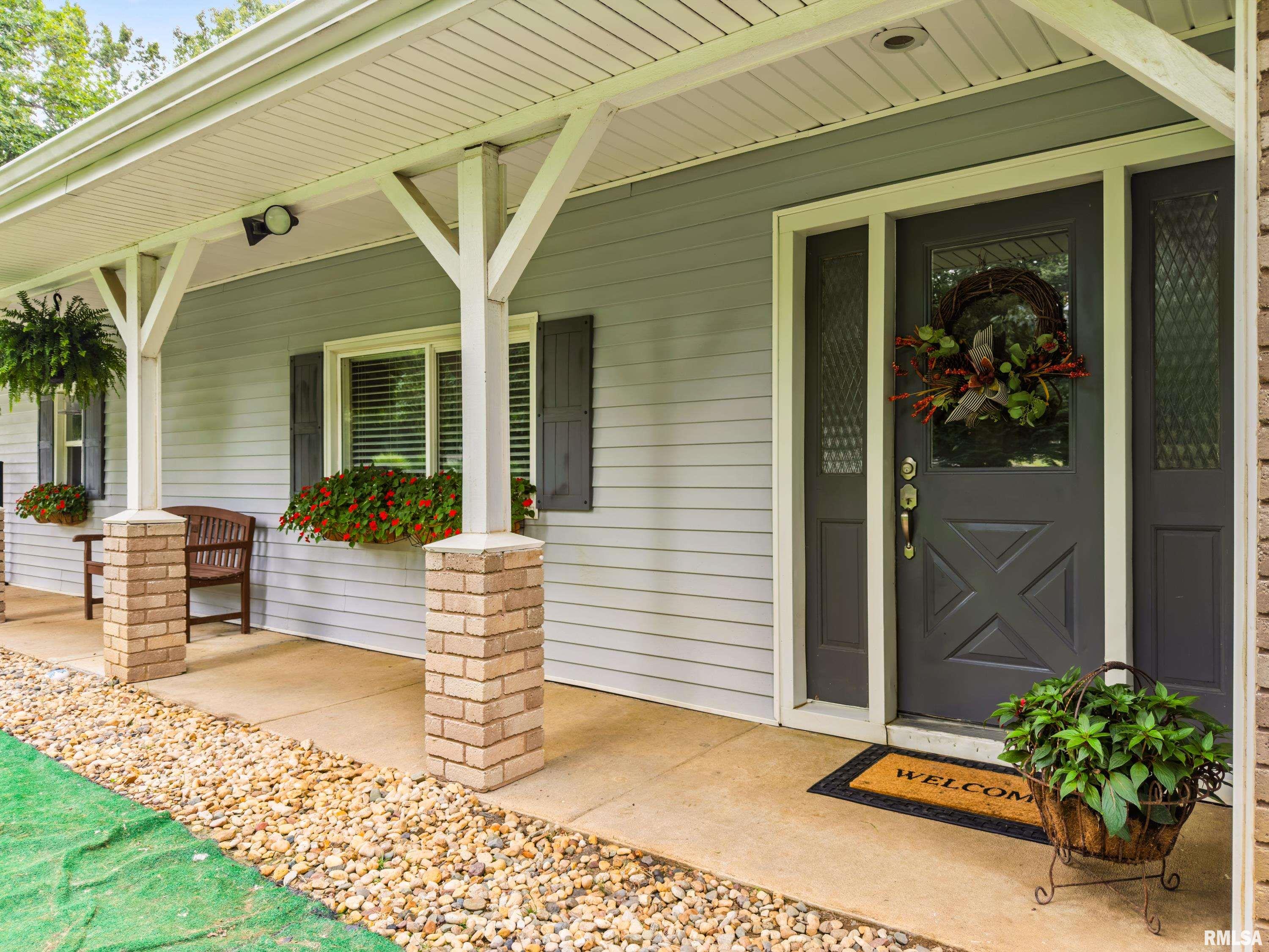7010 Vista Corte Delavan, IL 61734 - Photo 2 of 54