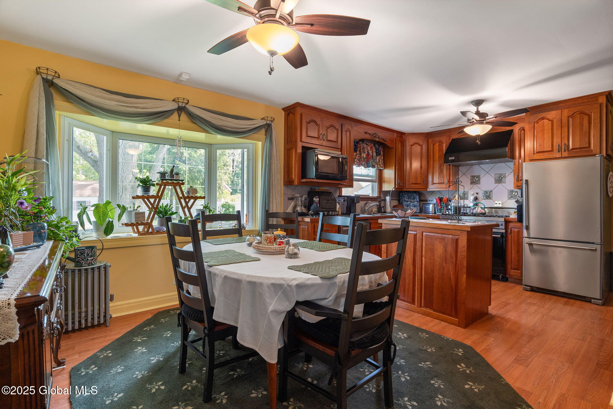 2016 Careleon Road Schenectady, NY 12303 - Photo 8 of 42 8-2016CareleonRd_08