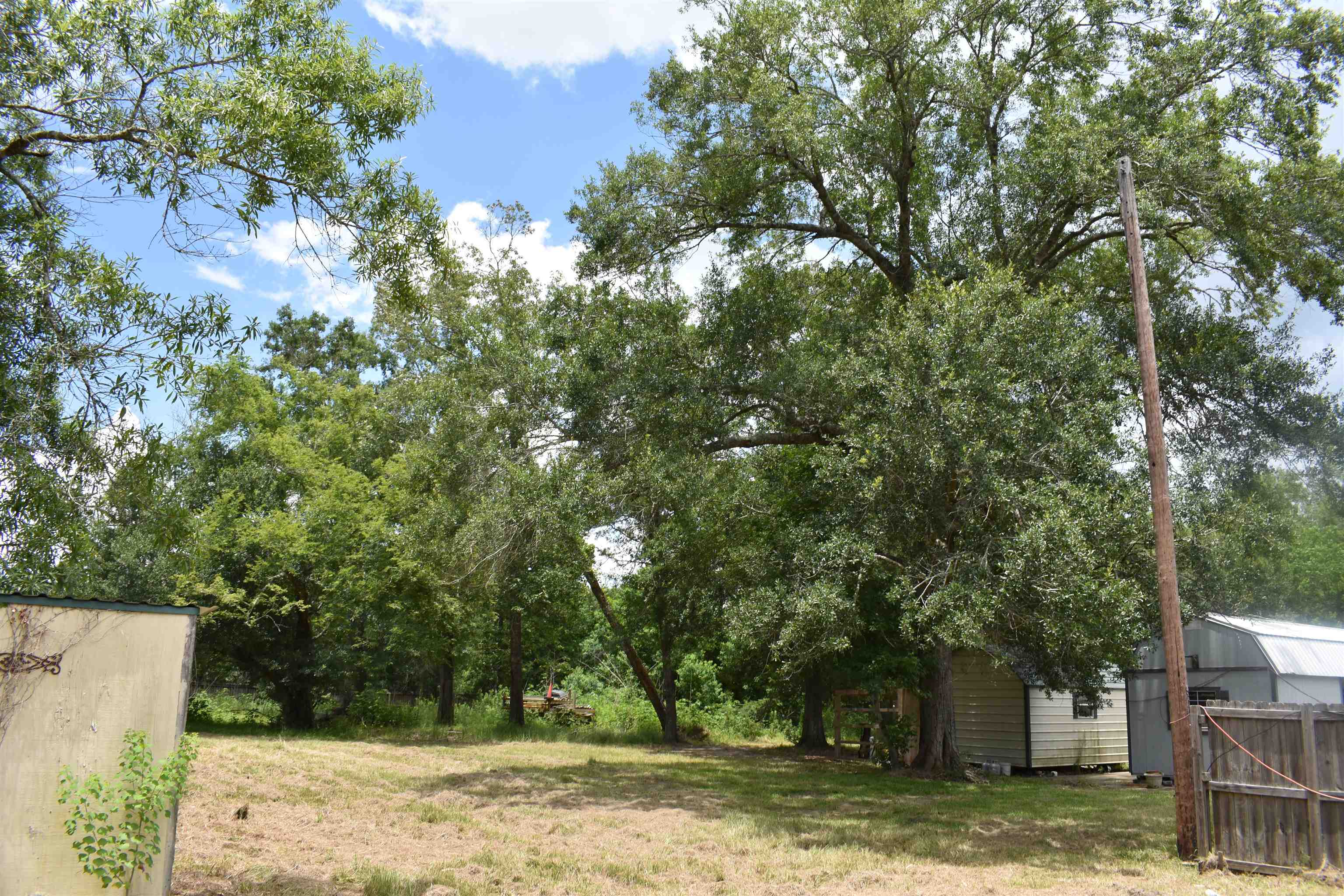 325 Goss Road Orange, TX 77632 - Photo 10 of 32