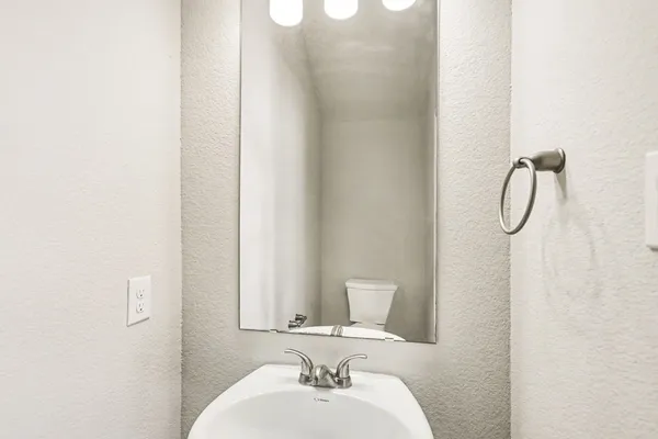 $2,150 | 19602 Pradera Meadows Loop, Rosharon, TX 77583