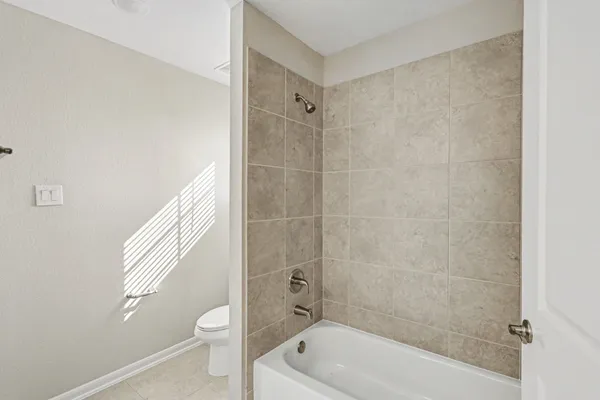 $2,150 | 19602 Pradera Meadows Loop, Rosharon, TX 77583