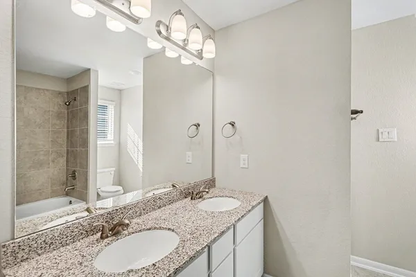 $2,150 | 19602 Pradera Meadows Loop, Rosharon, TX 77583