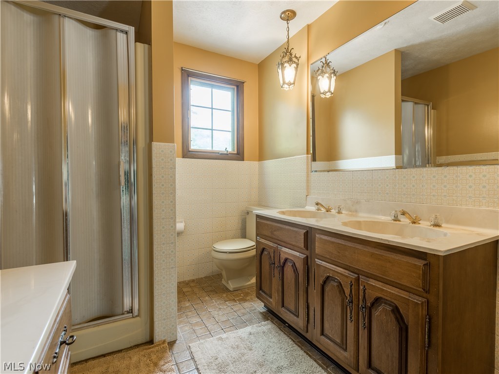 6867 Navarre Road Southwest Massillon, OH 44646 - Photo 16 of 35