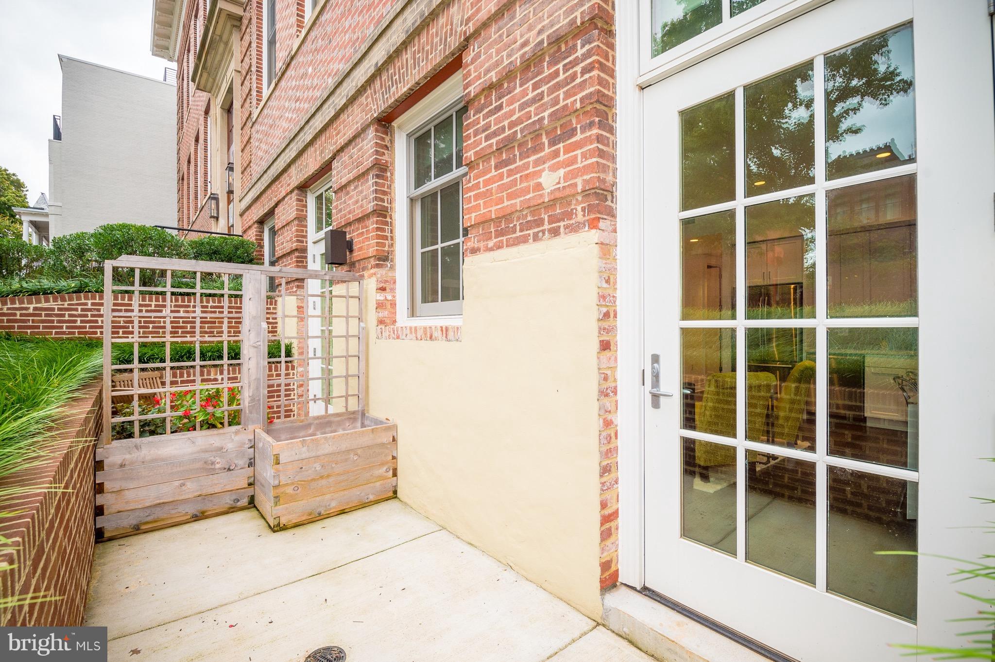 901 D Street Northeast, Unit 1 Washington, DC 20002 - Photo 13 of 22 Private patio