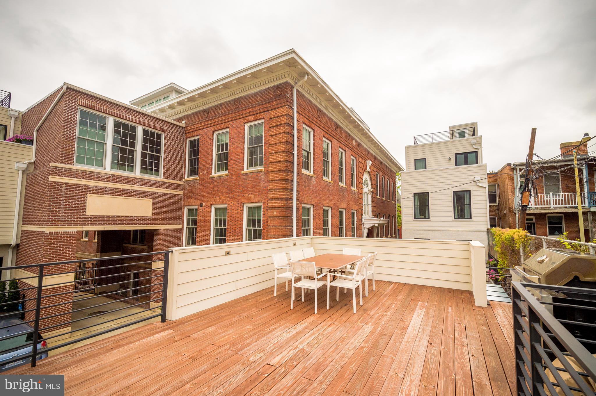 901 D Street Northeast, Unit 1 Washington, DC 20002 - Photo 15 of 22 Community deck