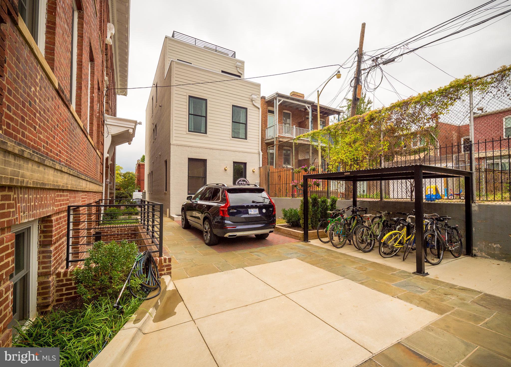 901 D Street Northeast, Unit 1 Washington, DC 20002 - Photo 17 of 22 Building bike racks