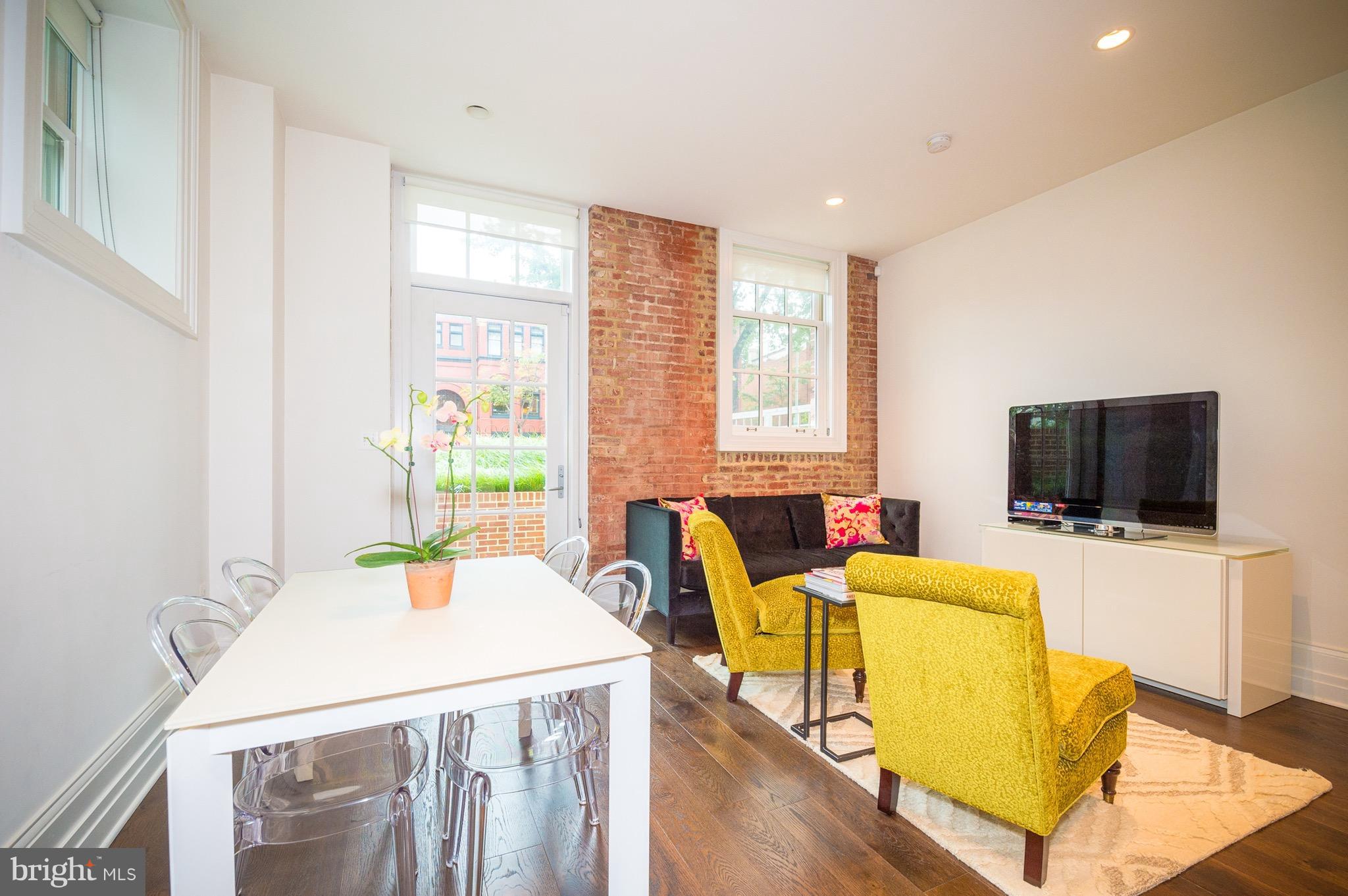 901 D Street Northeast, Unit 1 Washington, DC 20002 - Photo 6 of 22 Dining & Living Room