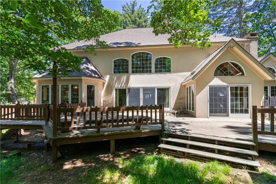 7 Kings Row Cumberland, RI 02864 - Photo 4 of 50