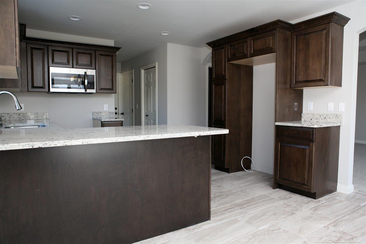 48057 Donner Road Chesterfield, MI 48047 - Photo 14 of 52