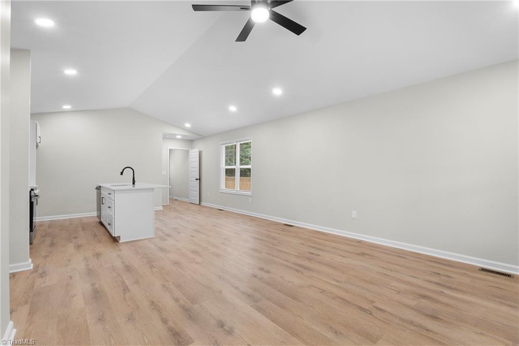156 Old Fisher Ferry Road Thomasville, NC 27360 - Photo 5 of 20