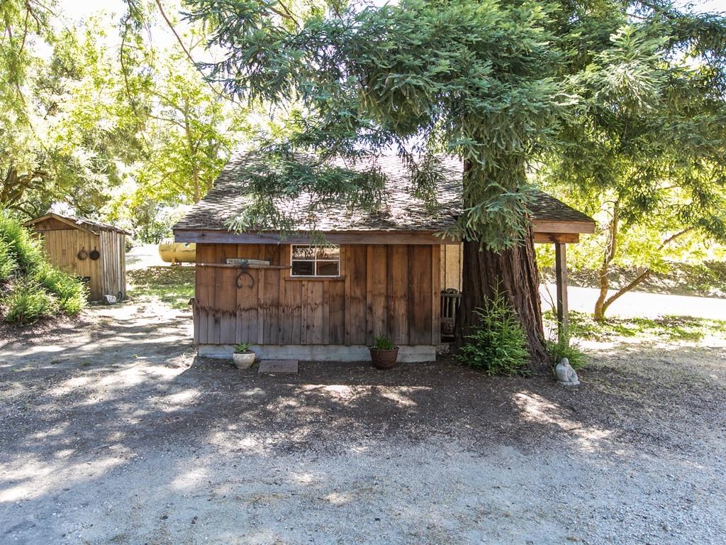 601 Old Hazel Dell Road Watsonville, CA 95076 - Photo 6 of 67