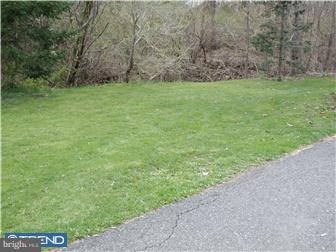 570 I Layfield Road Perkiomenville, PA 18074 - Photo 8 of 11 Exterior Side