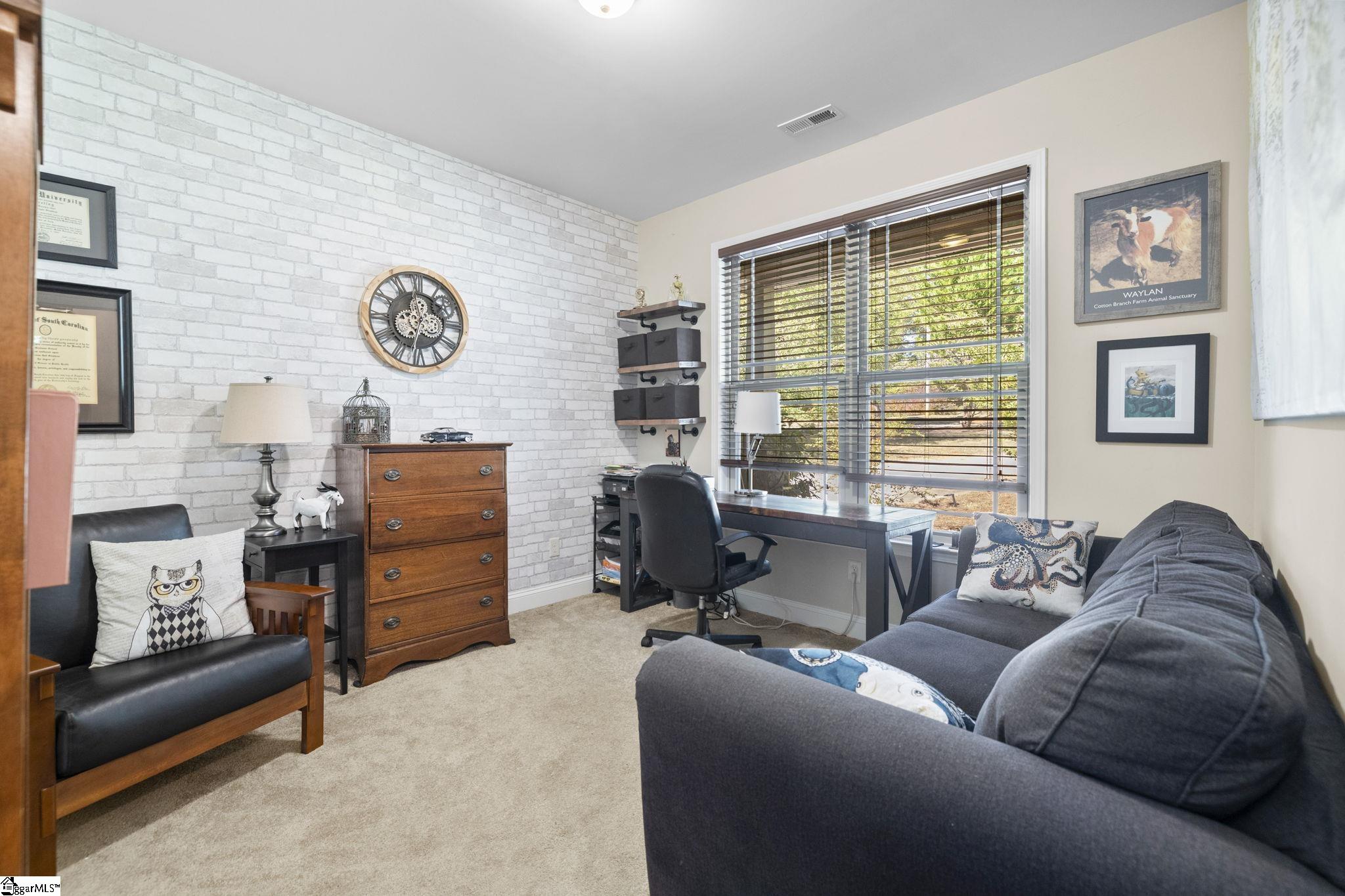 711 Hammett Road Greer, SC 29650 - Photo 16 of 36