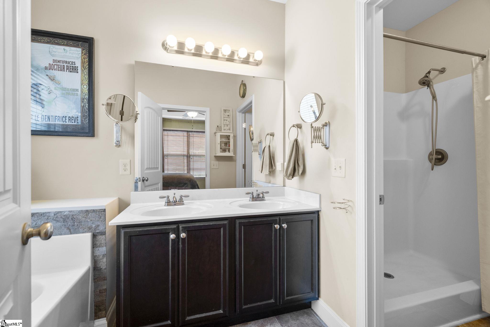 711 Hammett Road Greer, SC 29650 - Photo 25 of 36