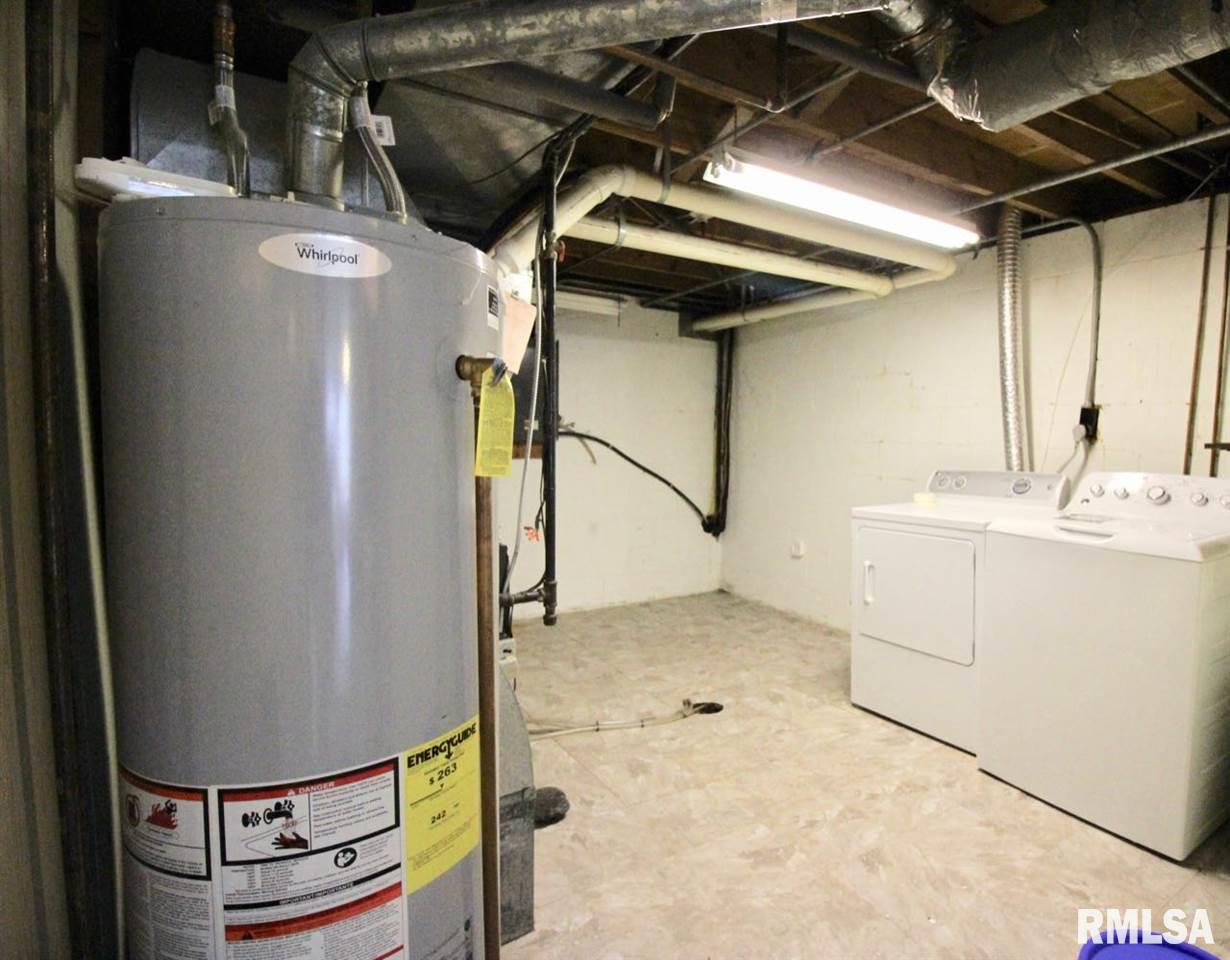 2844 Forest Road Davenport, IA 52803 - Photo 19 of 23 Gallery Image 19