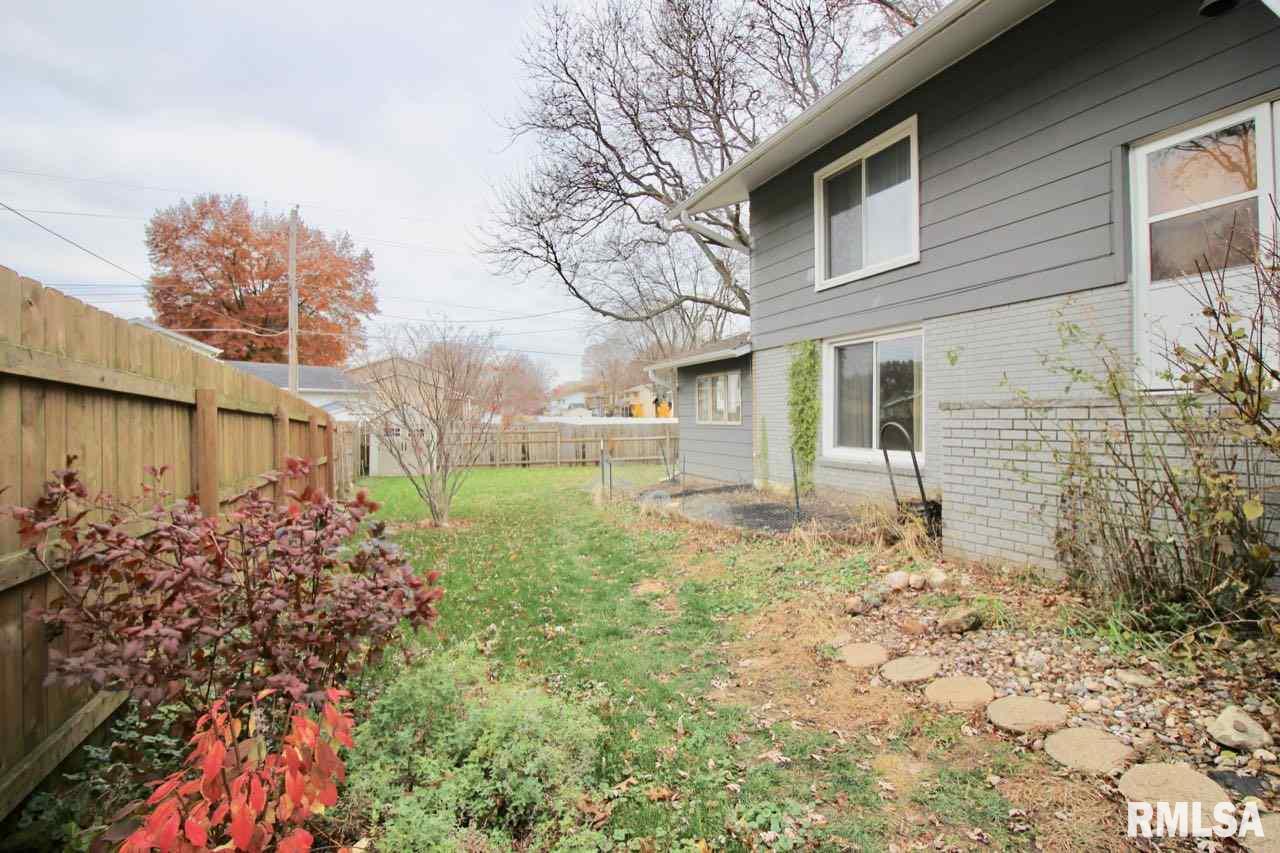 2844 Forest Road Davenport, IA 52803 - Photo 21 of 23 Gallery Image 21