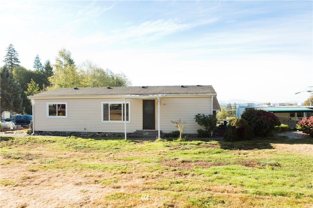 4311 H St Road Blaine, WA 98230 - Photo 3 of 24 Gallery Image 3