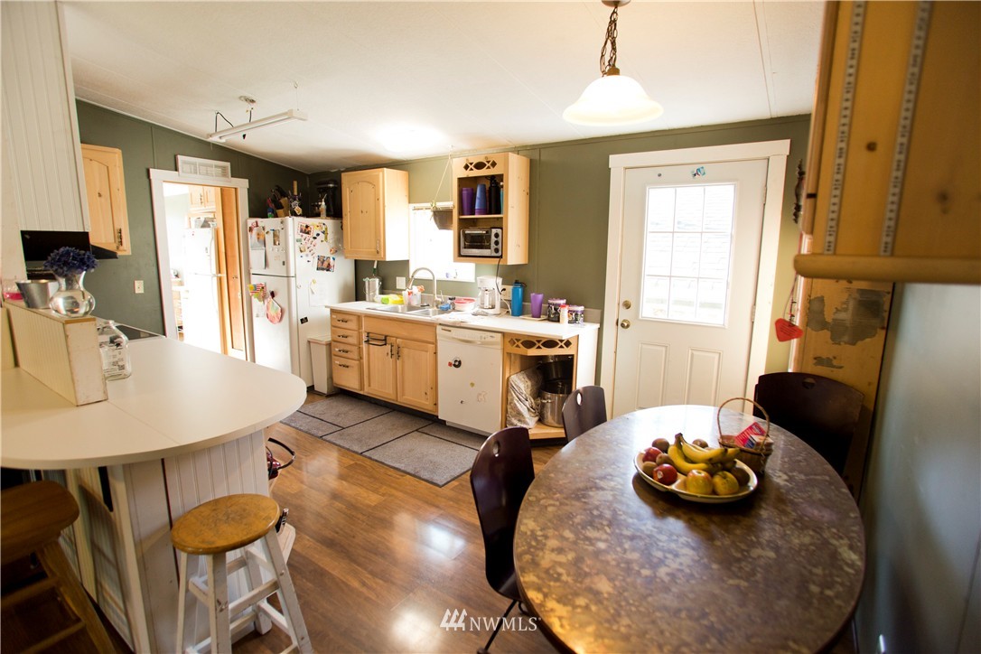 4311 H St Road Blaine, WA 98230 - Photo 6 of 24 Gallery Image 6