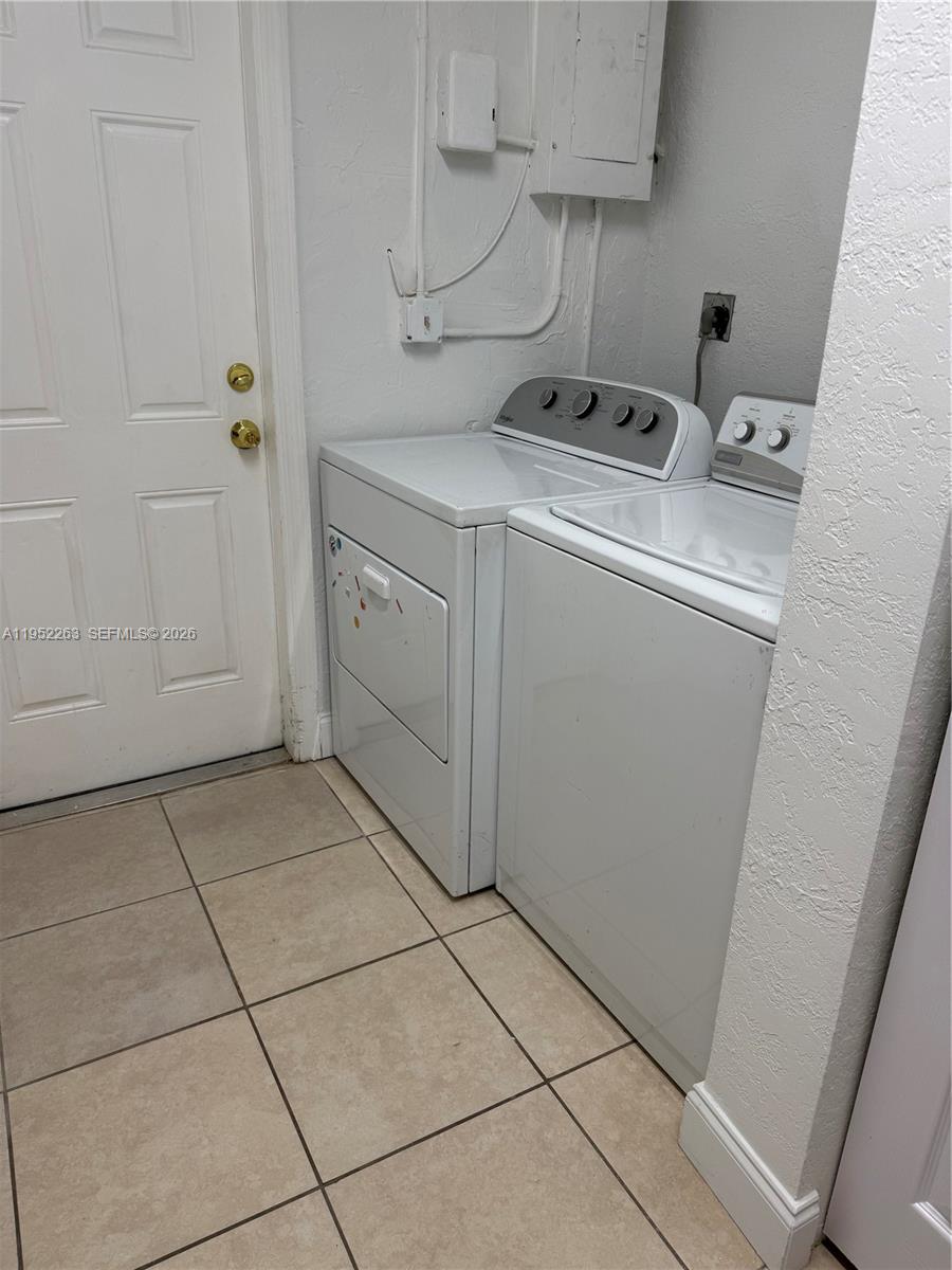 11041 Southwest 140th Avenue Miami, FL 33186 - Photo 17 of 19