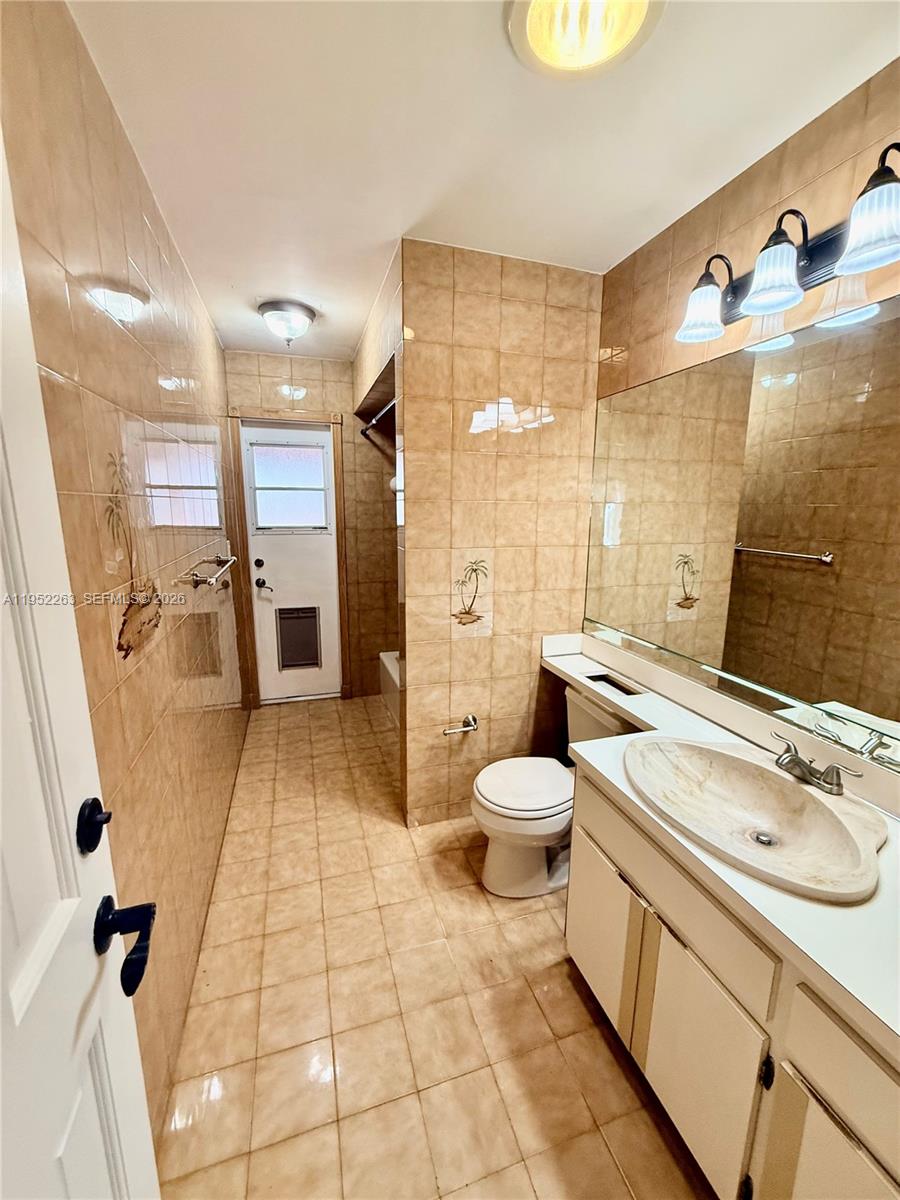 11041 Southwest 140th Avenue Miami, FL 33186 - Photo 9 of 19