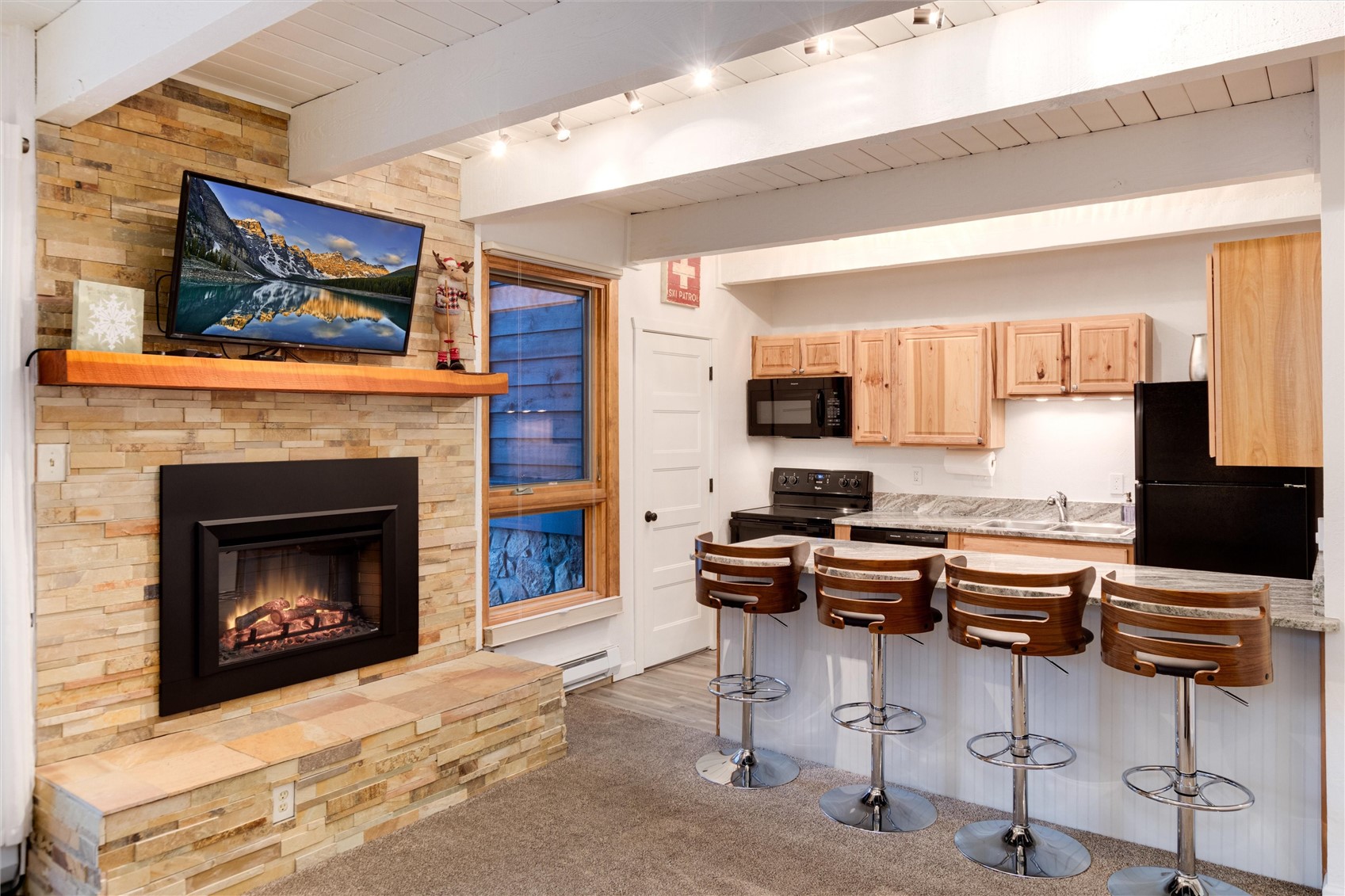 465 4 O Clock Road, Unit W1 Breckenridge, CO 80424 - Photo 1 of 34 Welcome to Sundowner W-1. Located in Breckenridge’s Rental Zone 1, this charming Sundowner condo checks all the boxes of an incredible investment opportunity.