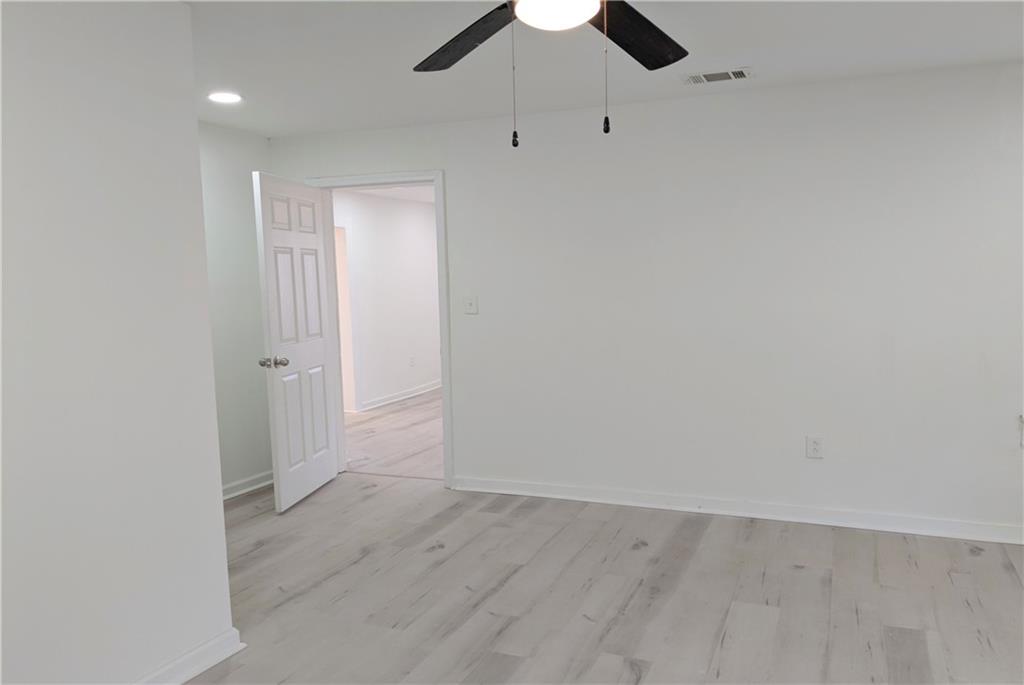 235 Dodd Avenue Southwest Atlanta, GA 30315 - Photo 13 of 17