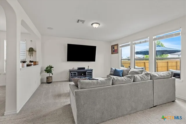 $2,450 | 328 Harvest Fields, New Braunfels, TX 78130