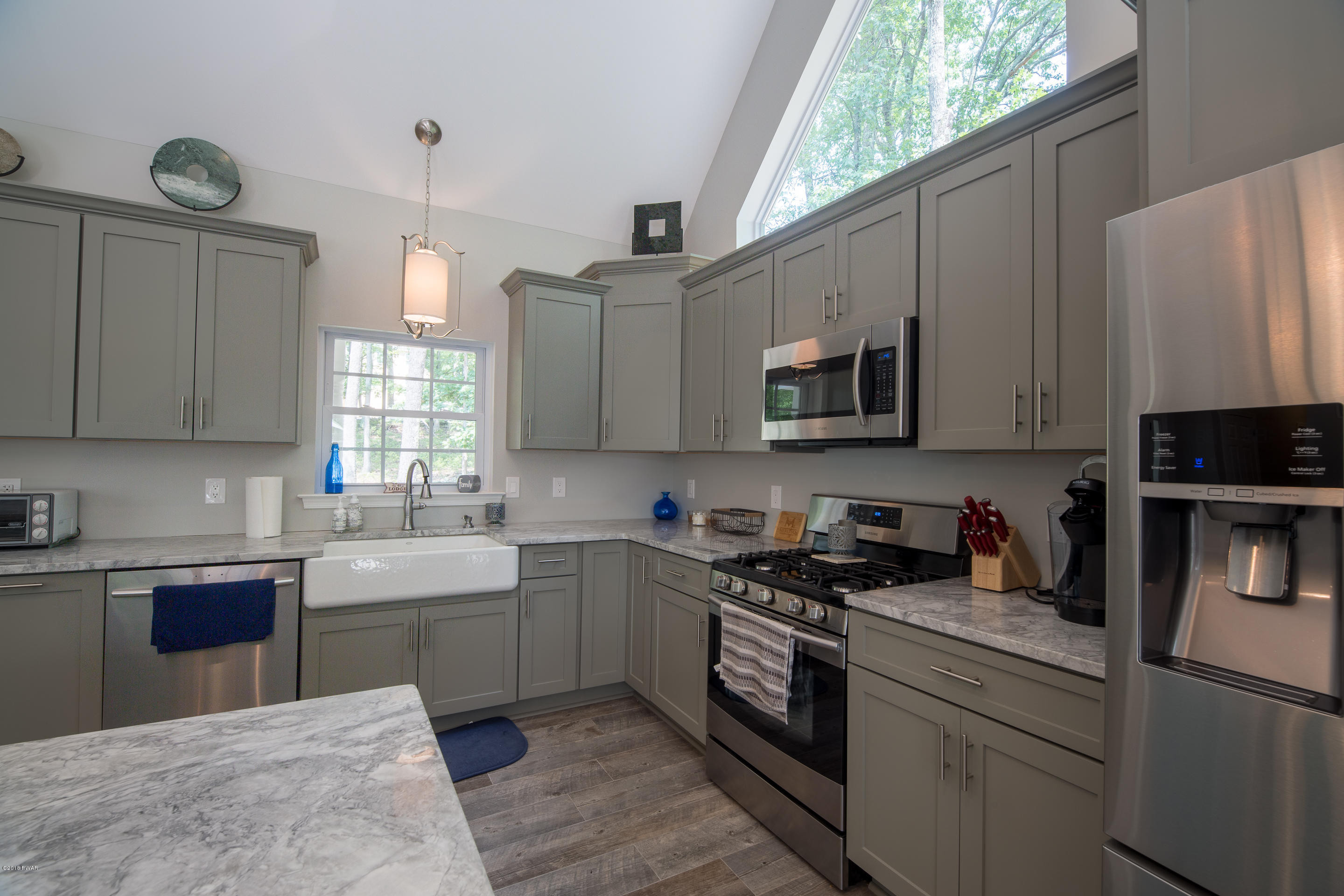 136 Perch Road Lackawaxen, PA 18435 - Photo 17 of 53 Farm Sink