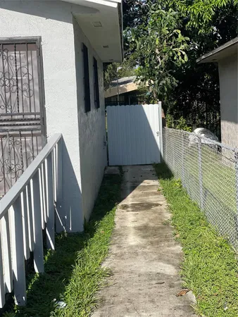 $2,100 | 6228 Northwest 4th Avenue, Unit REAR, Miami, FL 33150