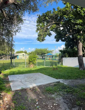 $2,100 | 6228 Northwest 4th Avenue, Unit REAR, Miami, FL 33150