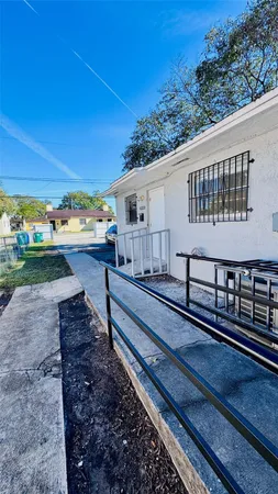 $2,100 | 6228 Northwest 4th Avenue, Unit REAR, Miami, FL 33150