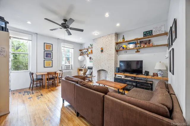 $3,275,000 | 188 North 8th Street | Williamsburg